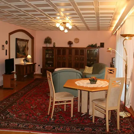 Albertus Paris Aparthotel