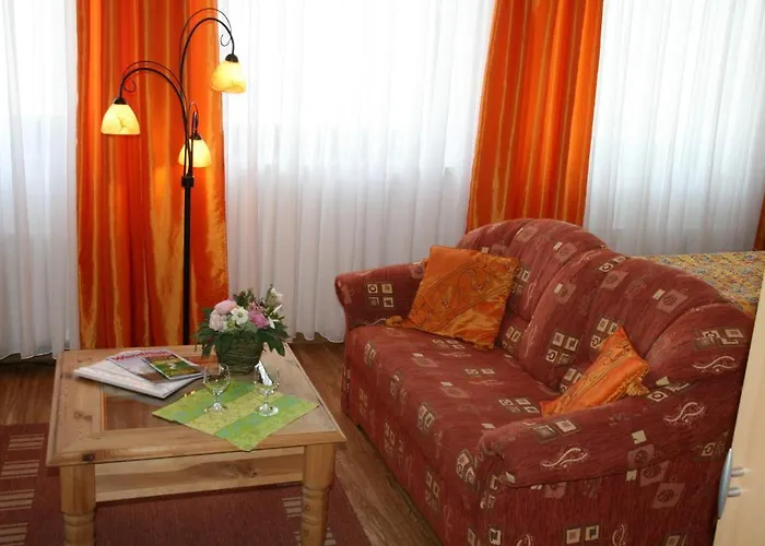 Albertus Paris 3*